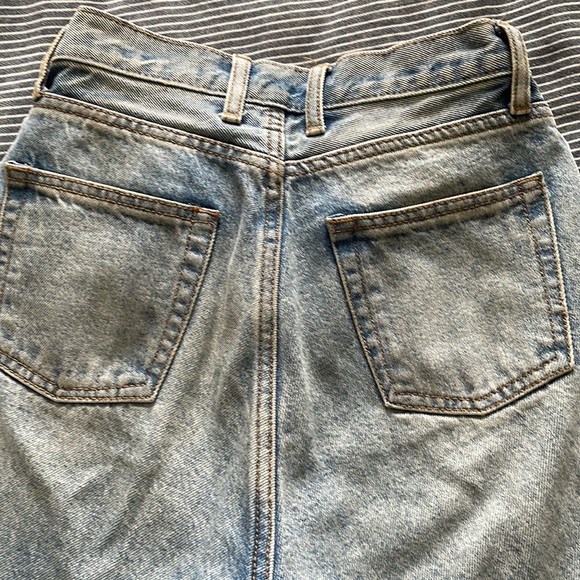 Brandy Melville Jeans - Picture 4 of 4